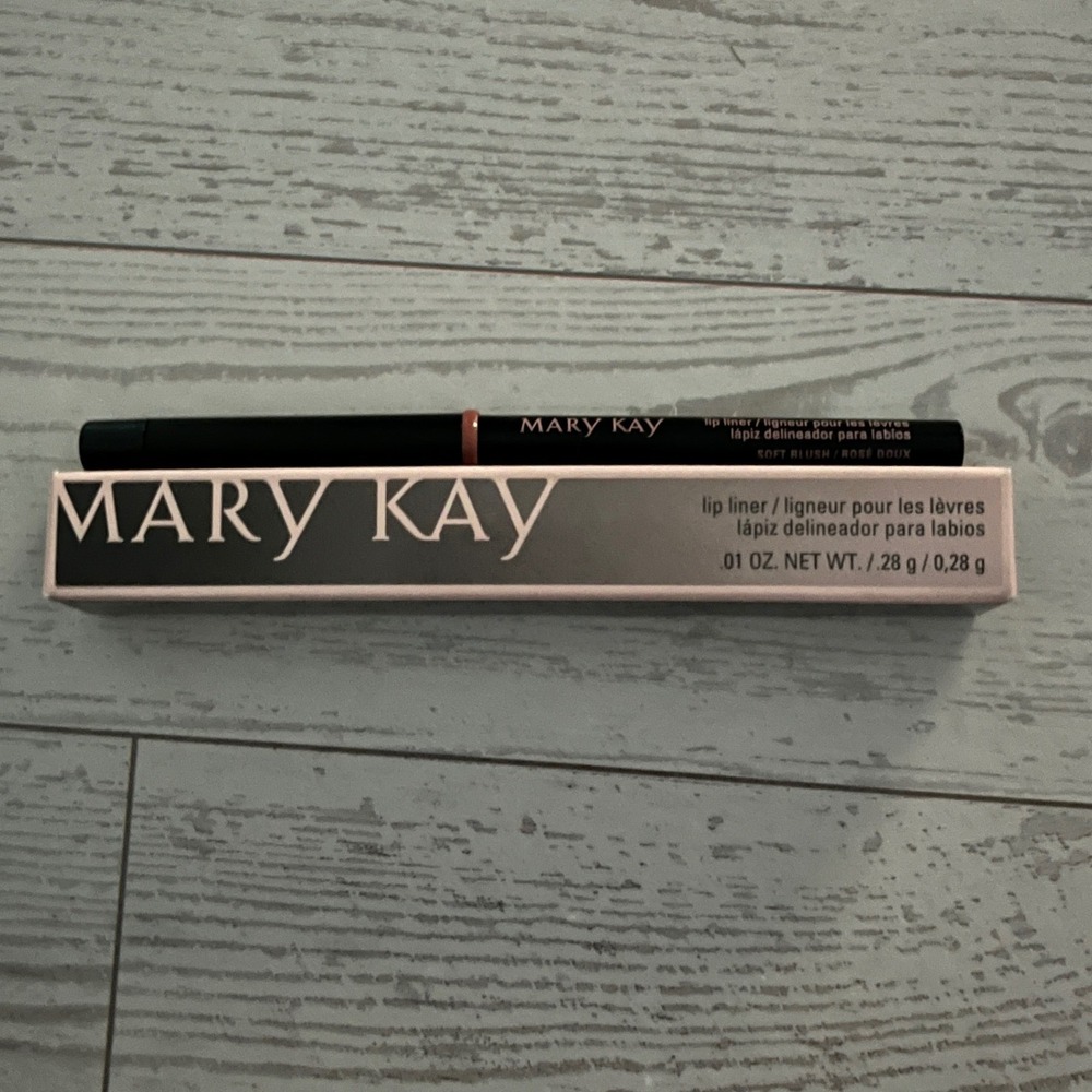 Mary Kay Lip Liner Soft Blush Rose Doux 048450 Retractable Pencil NEW
